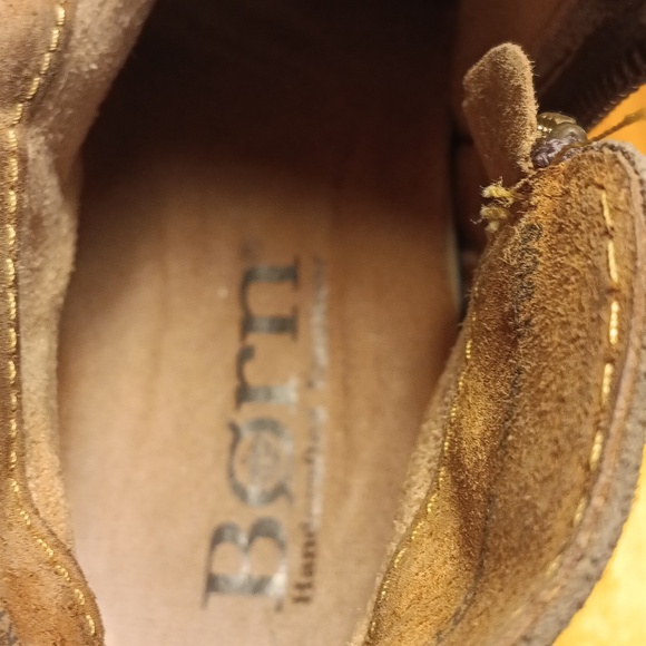 Born Women's Ankle Bootie Size 6 - Picture 8 of 10